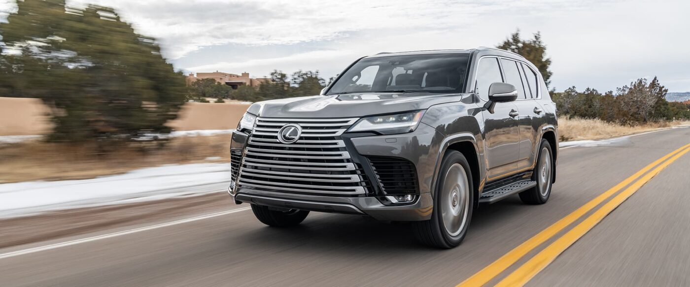 Động cơ và vận hành xe Lexus LX 600 VIP