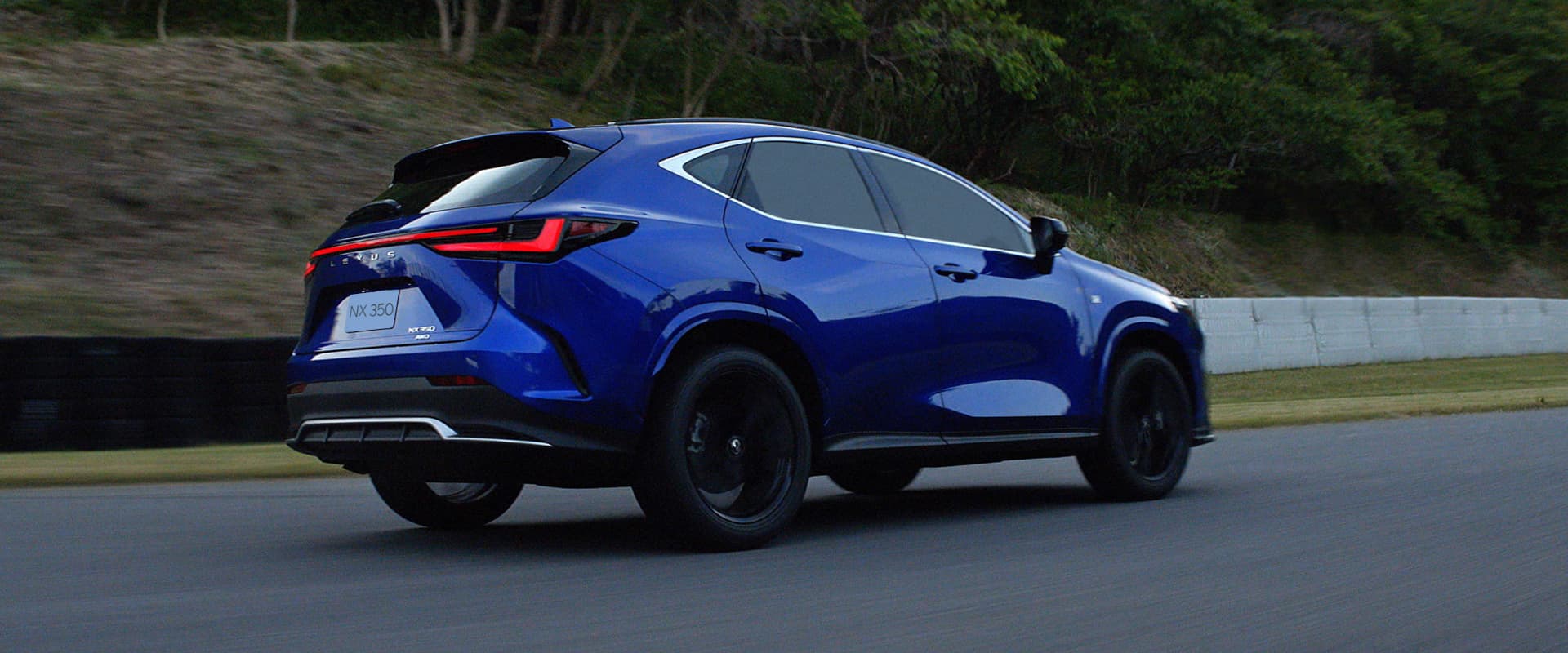 Lexus NX 350 F SPORT giá lăn bánh tháng 4/2024