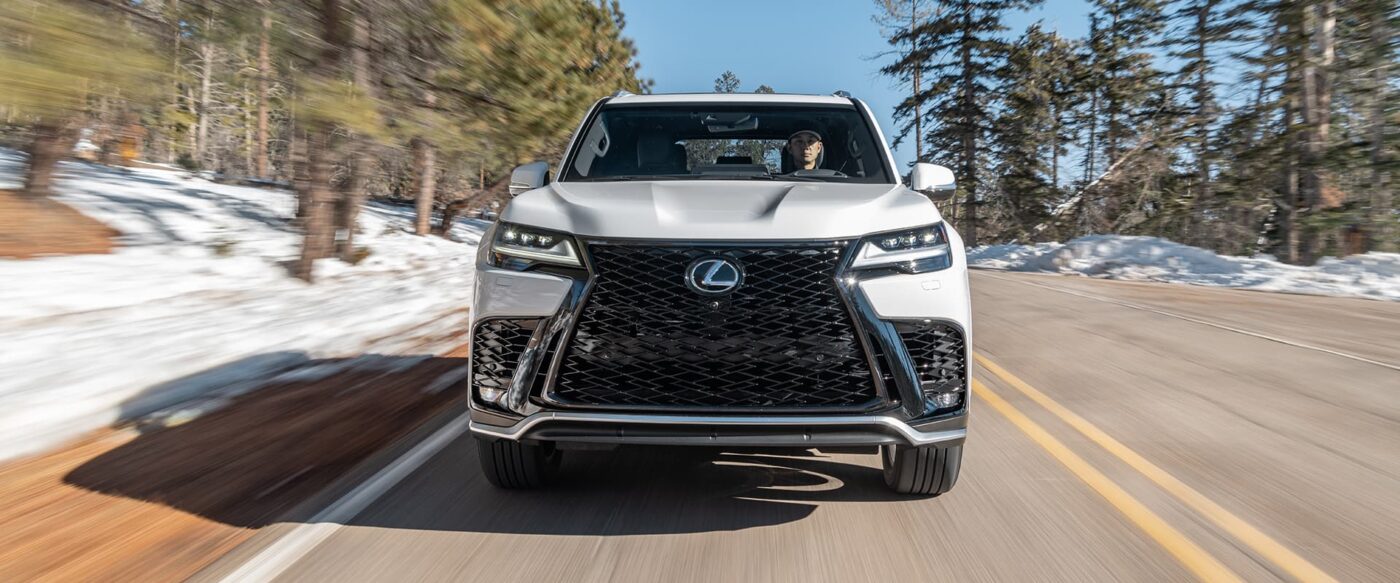 Lexus LX 600 F SPORT giá lăn bánh năm 2024