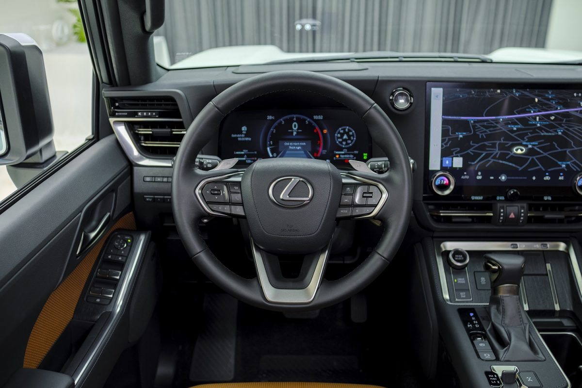 Nội thất Lexus GX 550 sang trọng