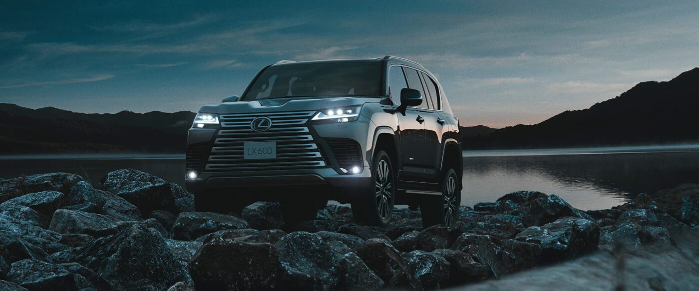 Ngoại thất Lexus LX 600 tinh tế, uy quyền