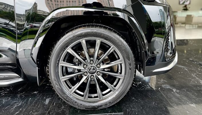 z5311875133686 c8d4dbaec60d4c723beb499f1952e69b 1